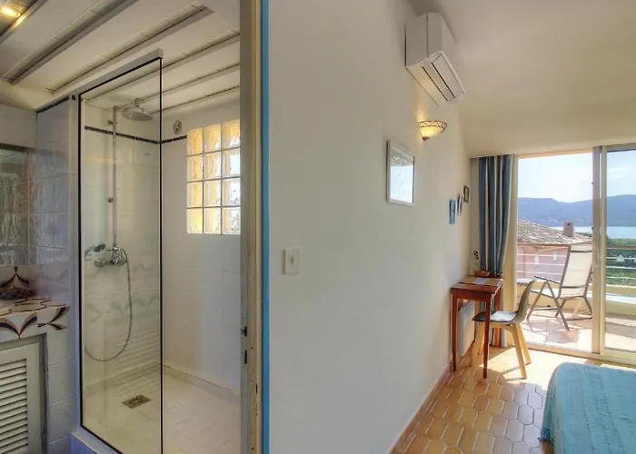 2 Pieces Pied Dans L'eau